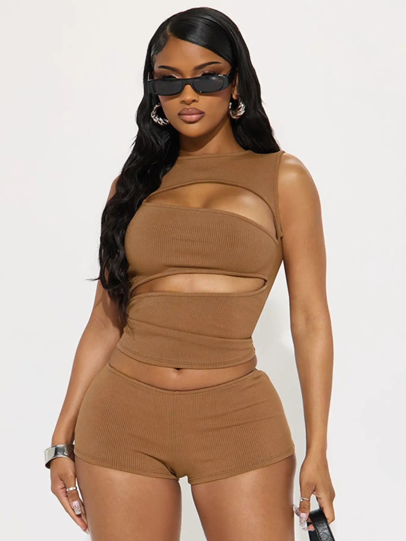 Women'S Solid Color Hollow Out Sleeveless Waist-Cinching Top & Slim Fit Shorts Set, Chic Stylish Hollow Out Design, Perfect for Outings and Dates Womenswear
